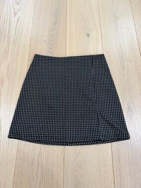 Altar’d State Classic Black Grid Mini Skirt Size Medium